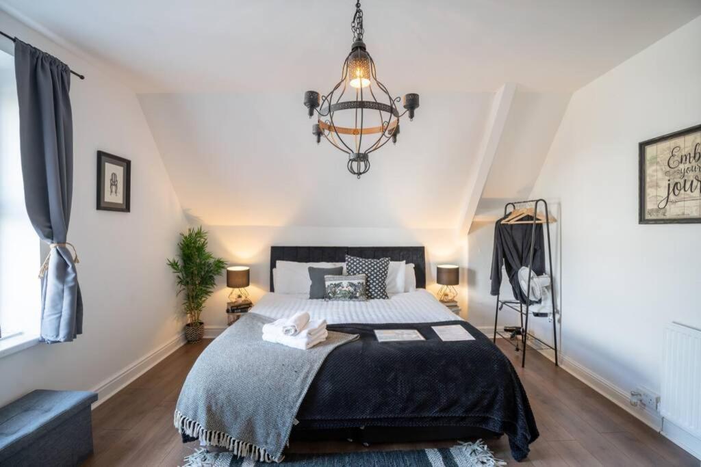 Phenix Central - Huge 3 Bed, Super Equipped Apartment. كارديف المظهر الخارجي الصورة