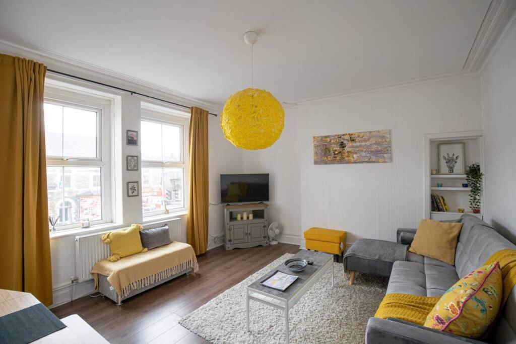 Phenix Central - Huge 3 Bed, Super Equipped Apartment. كارديف المظهر الخارجي الصورة